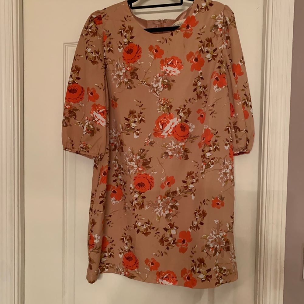 BEAUTIFUL SHIFT LINED DRESS
